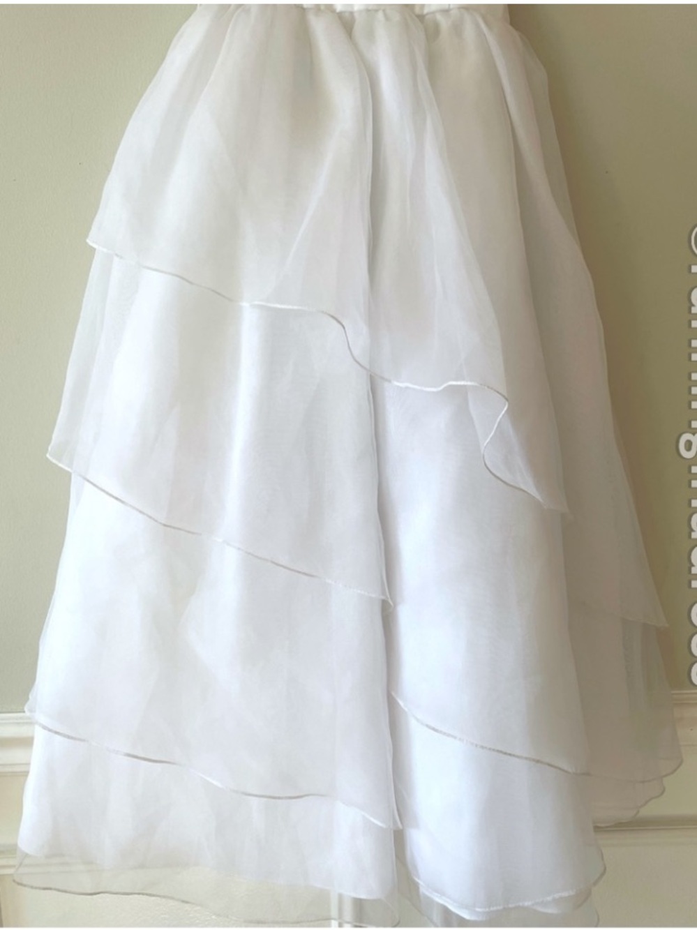 David’s Bridal White Organza Tiered Flower Girl Dress WG1267 Size 6 - Picture 7 of 16